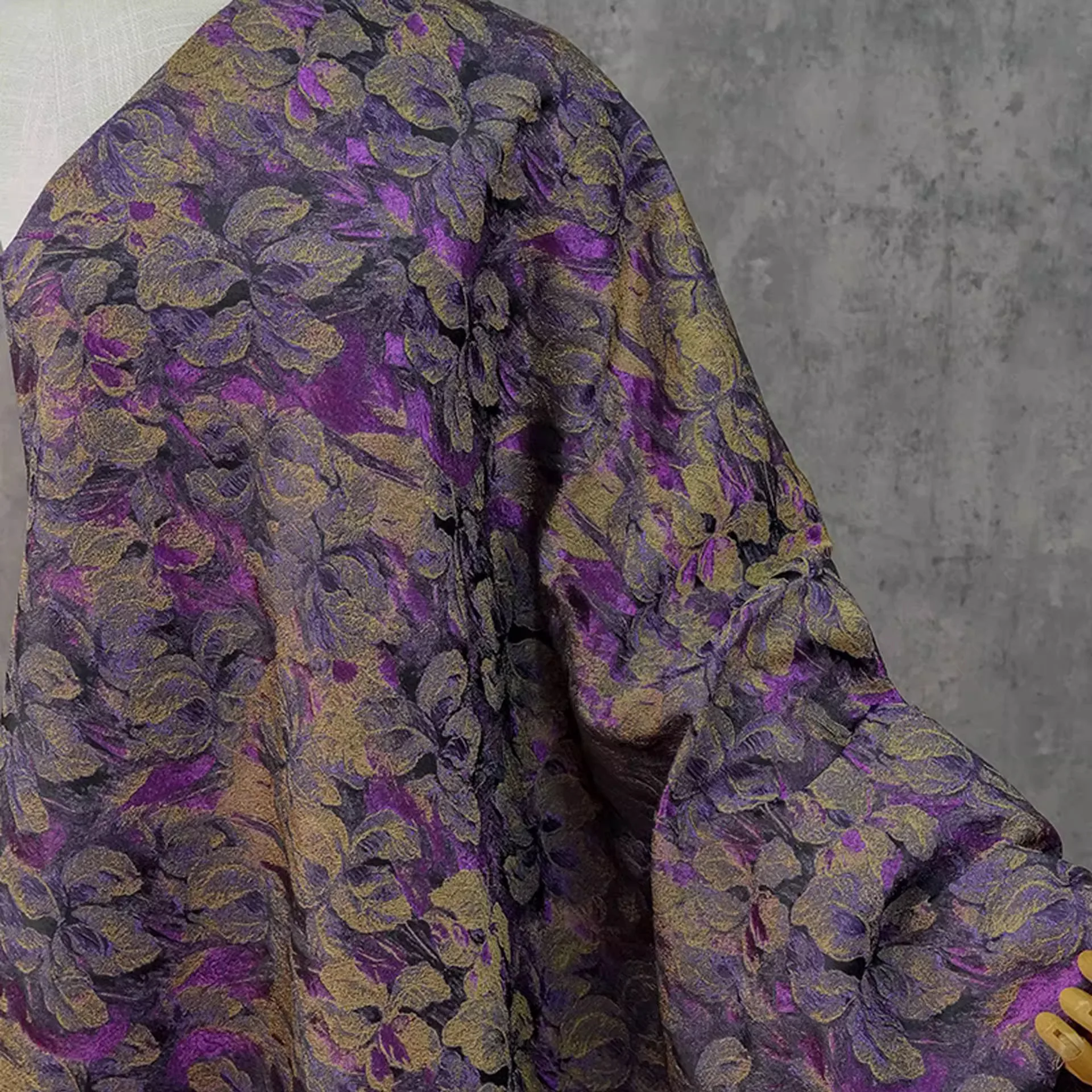 

1yard Golden silk large flower color woven jacquard fabric DIY Coat,outerwear,suit，bag designer Fabrics for patchwork