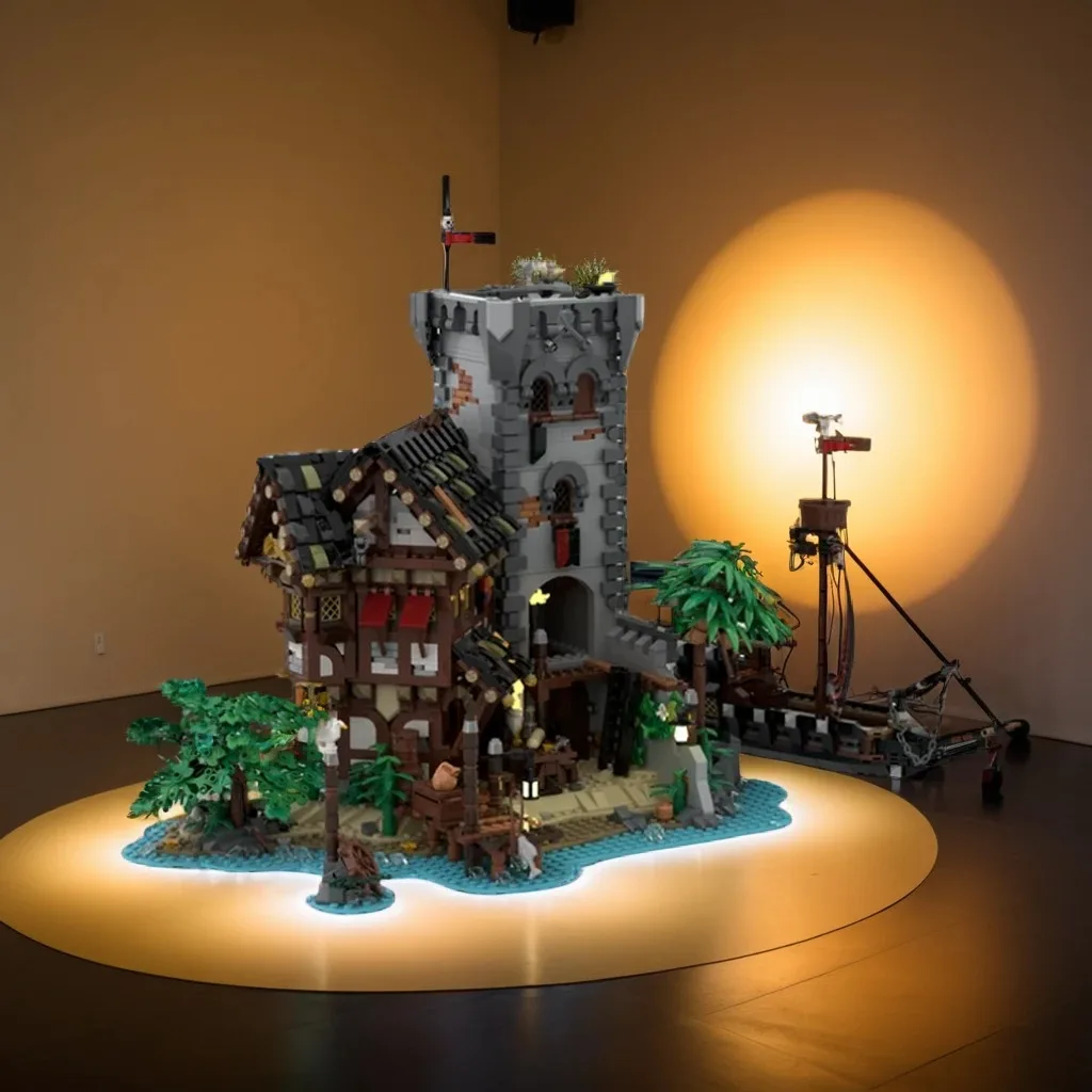 3813pcs MOC The Crimson Outpost - A Pirate Island Pirates Model Building Blocks Christmas Gift Construction Toy Idea Assemble