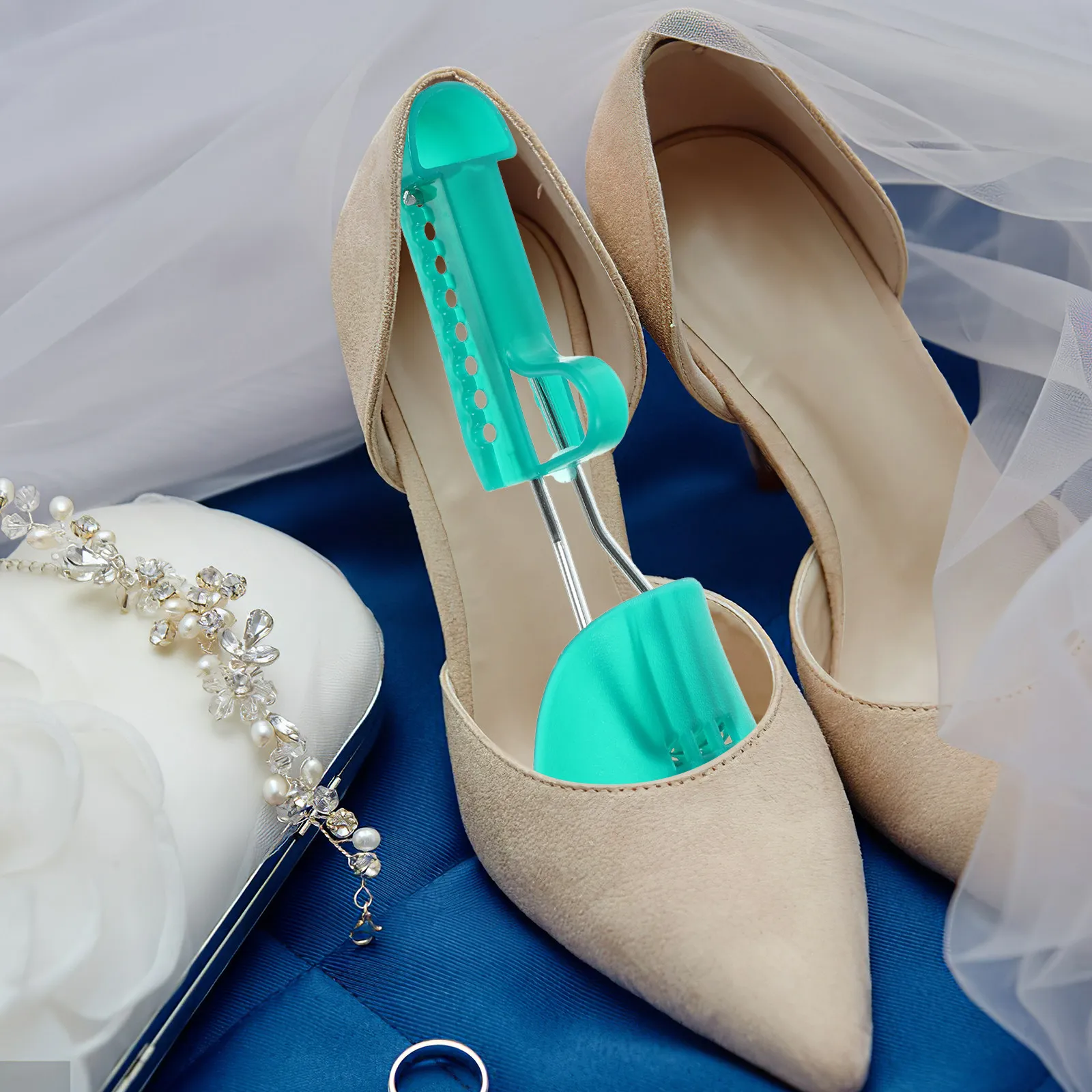 1Pair Women Shoe Stretcher Adjustable Plastic Shoe Expander Fits Size 34-44 Maintains Shape Comfortable Wearable Long Term Use
