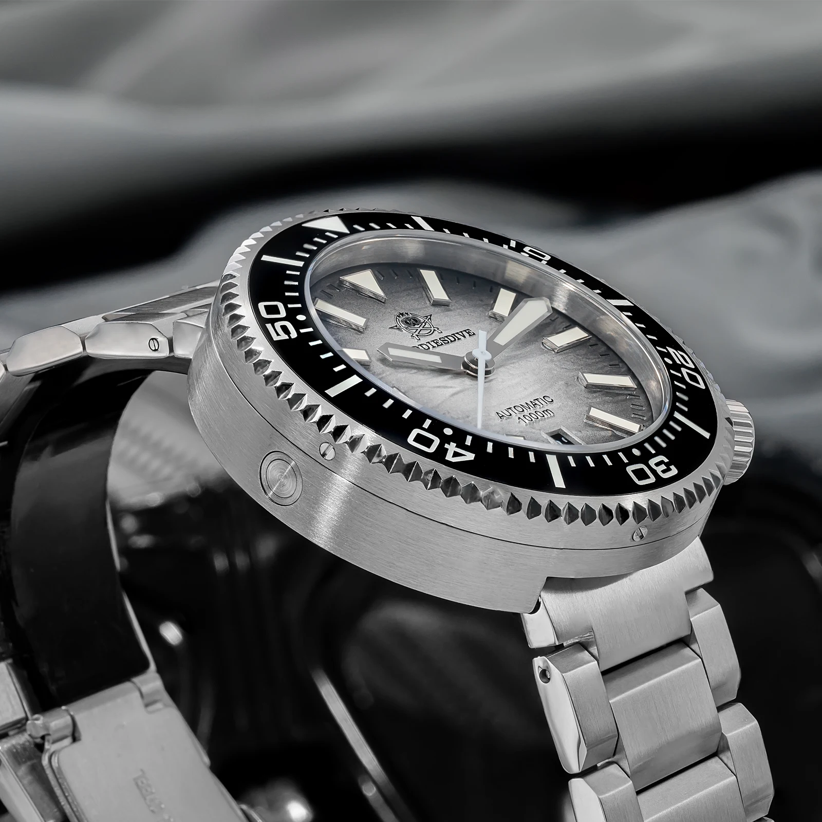 

Мужские механические наручные часы ADDIESDIVE 1000m для дайвинга, с автоподзаводом NH35, сапфировым стеклом, синим градиентным циферблатом и люминесцентными элементами, из нержавеющей стали