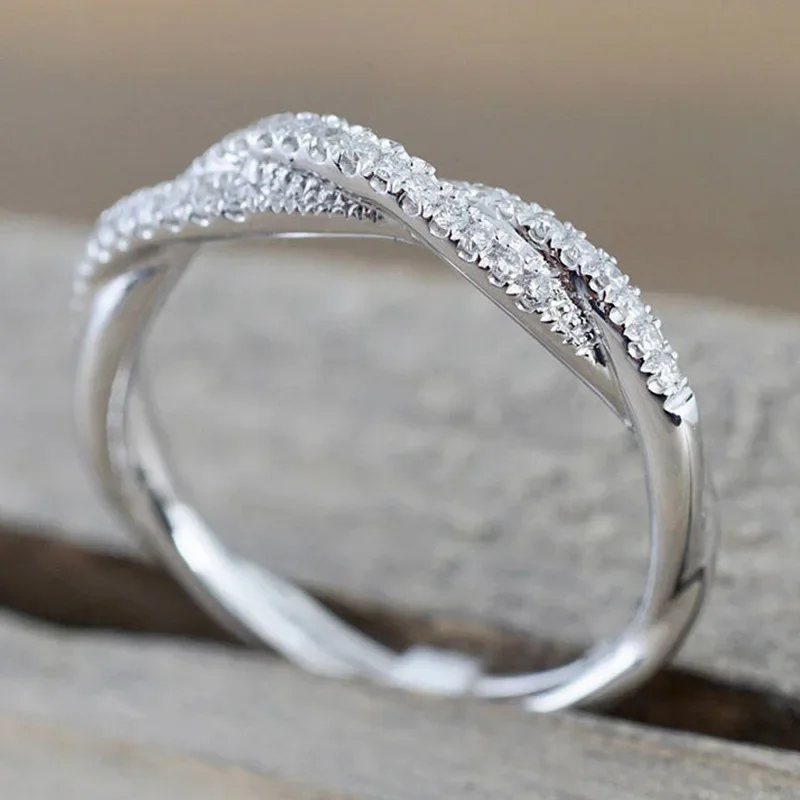 Ne'w Fashion Twist Rings for Women 925 Silver Color Band White CZ Simple Stylish Girls Accessories Party Daily Versatile Jewelry