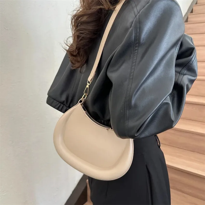 Bolsas laterais de ombro axila para mulheres, axilas pequenas de couro, bolsas e bolsas crossbody, tendência de luxo, nova, 2022