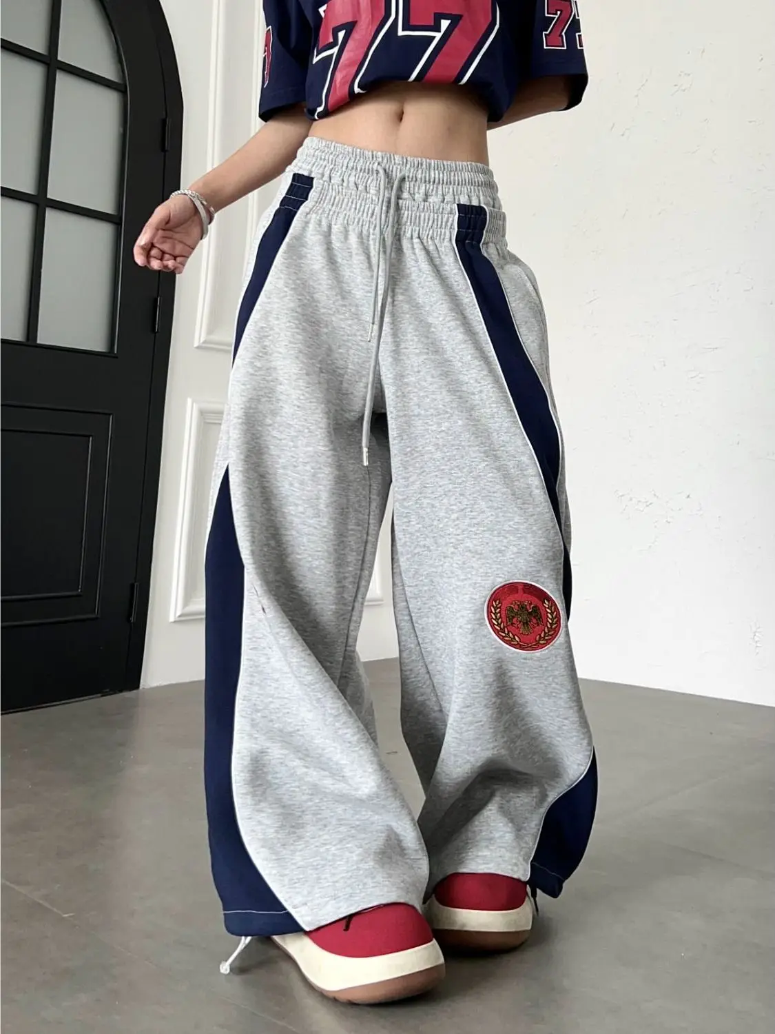 Retro American Patchwork Embroidered Sweatpants Loose Wide Leg Pants for Couples Men's Women's Casual Cotton Trousers