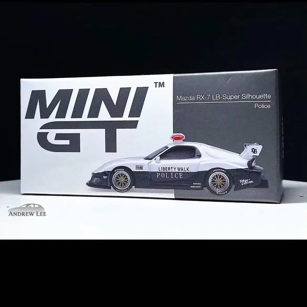 MINIGT #1231 Mazda RX-7 LB Super Silhouette Kit Day Police Alloy Car Model