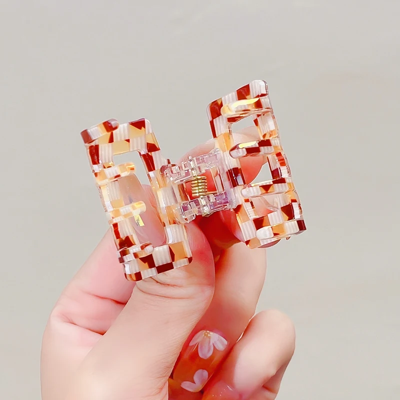 New Women Elegant Checkerboard Amber Leopard Geometric Hair Claw Lady Temperament Mini Hair Clip Hairpins Fahion Hair Accessorie