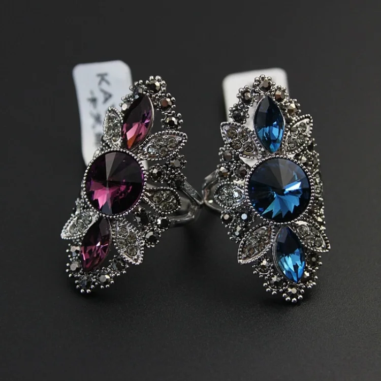 

Faionable Long Crystal Embedded Ring for Women Korean Sle Decorative Ring with Diamond Ele Accory Cool Love Thought