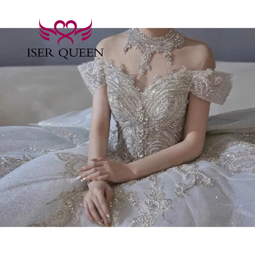 カスタマイズされた光沢のあるチュール高級ウェディングドレス 2025 新しいビーズレースアップリケネックレス品質の花嫁のドレス女性のための WX0435