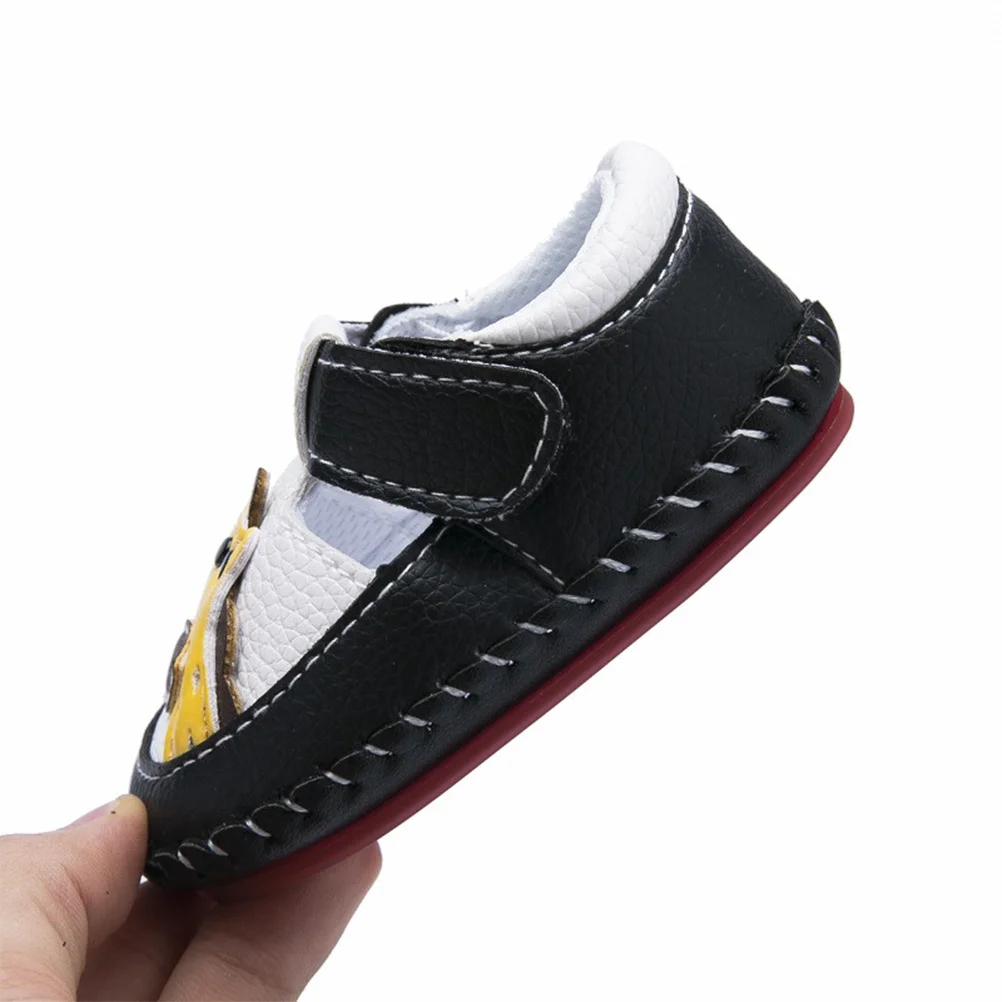 

1 пара детской обуви из искусственной кожи, дышащая удобная противоскользящая обувь для малышей, милый мультяшный дизайн, подарочная обувь для младенцев