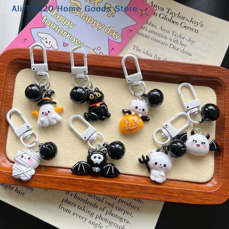 [TG820]Halloween Cartoon Resin Keychains With Bell Cute Ghost Mummy Pendant For Bag Backpack Decor Party Gift