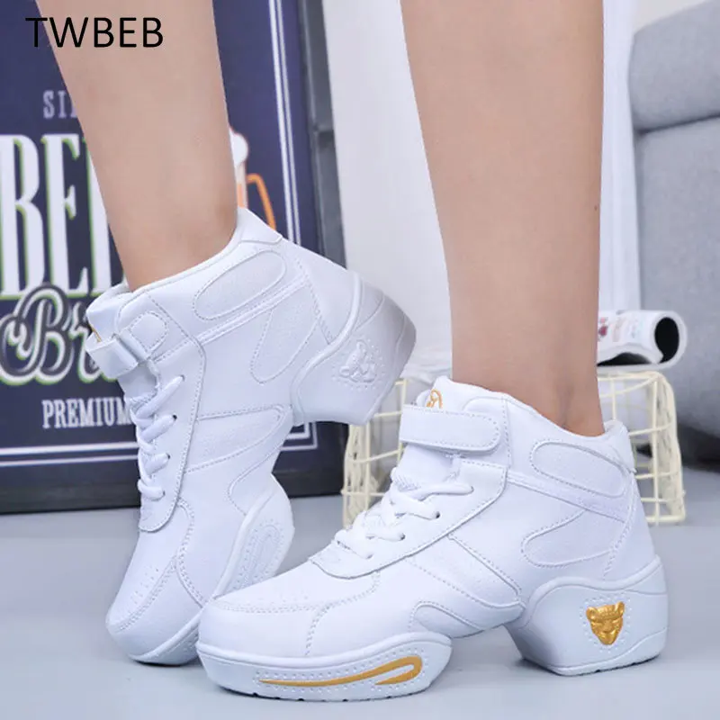 New Style Woman Dance Shoes Ladies Modern Soft Outsole Jazz Sneakers Leather Breathable Lightweight Female Dancing Fitness Sport