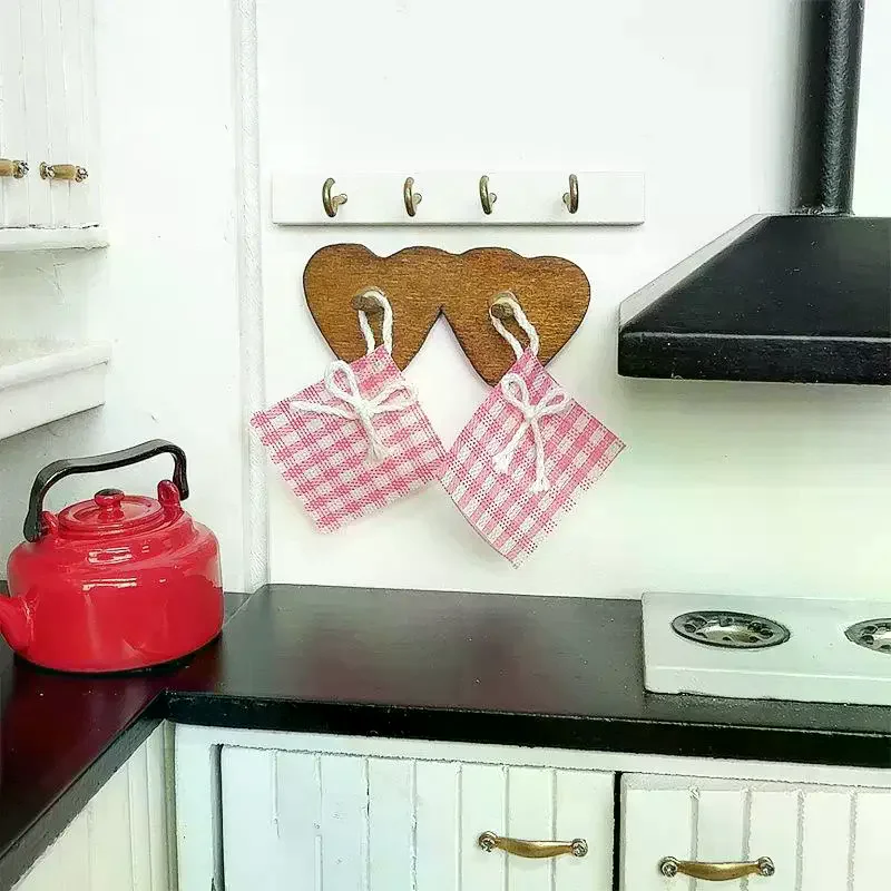 

1 шт., кукольный домик, мини-кухонное украшение, имитация кофейного цвета, деревянная рамка с розовой сеткой, тканевая модель, аксессуары для кукол