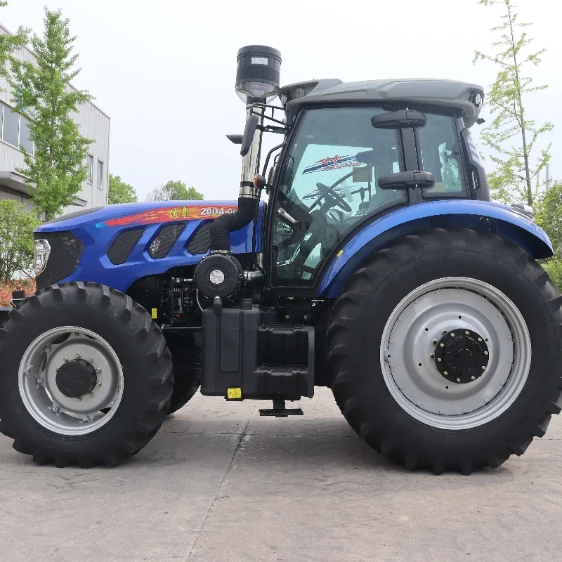 200hp traktor pertanian 4WD mesin pertanian traktor Diesel traktor petani biru dan aksesori