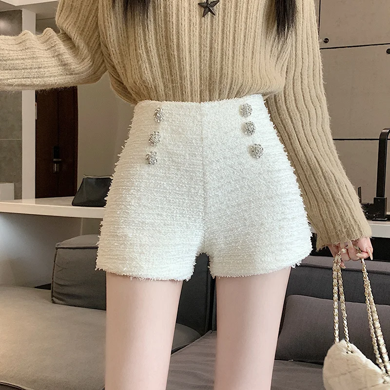 White Fragrant Wind Woolen Shorts for Women\'s Winter Thickened New High Waist Casual Versatile Slimming Outwear