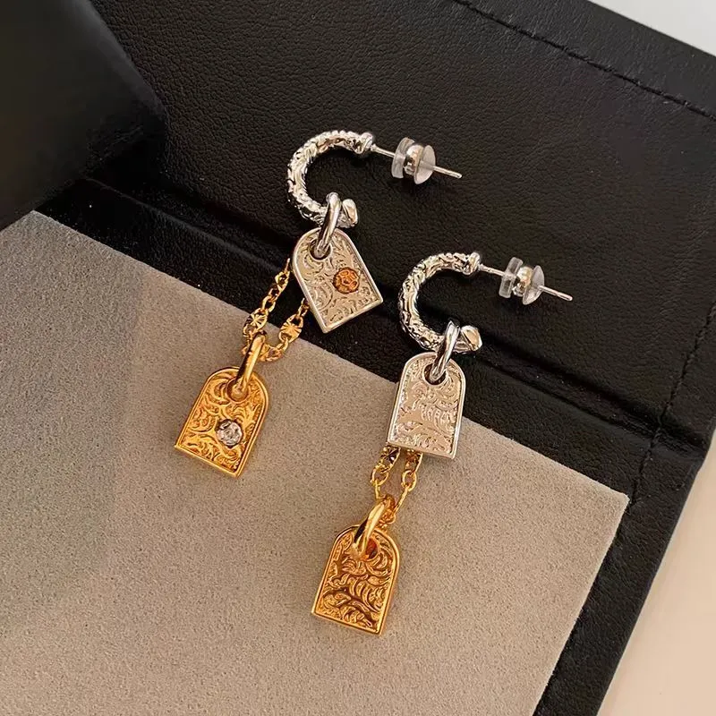 

Elegant Gold Relief Chain Earrings European Design Lady's Jewelry Daily Commute Party Accessory Trendy Small Batch Fashion