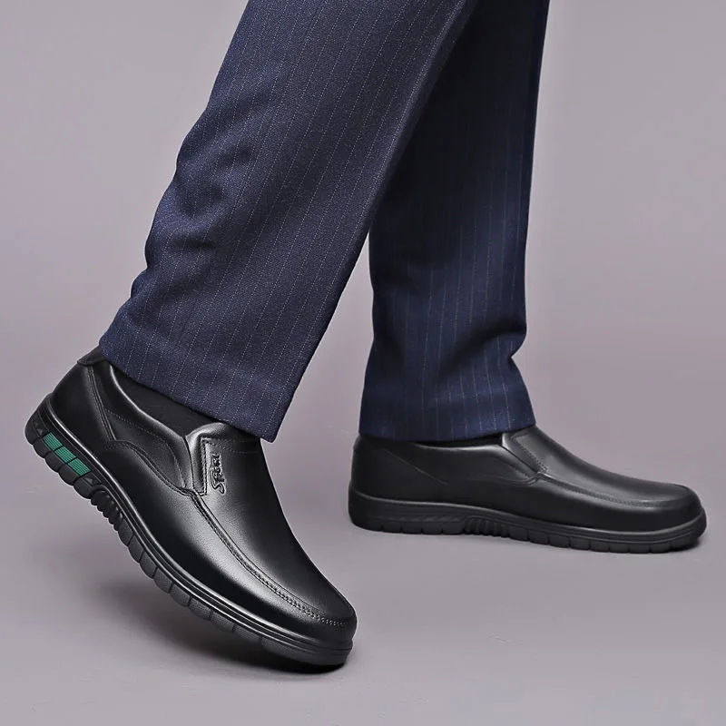 Men\'s Leather Shoes Casual Round Head Business Party Dresses Loafers Comfortable Lightweight Oxfords Zapatos Hombre De Vestir