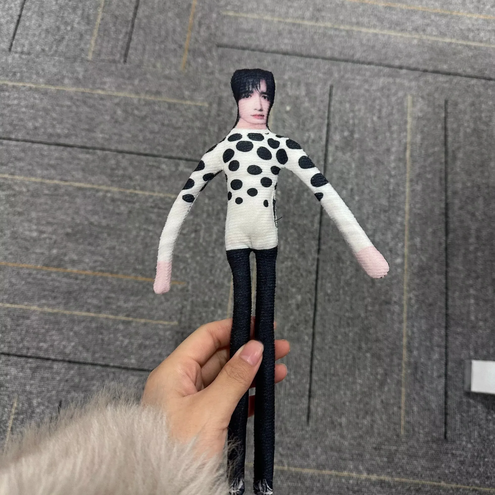 New product: Song Yaxuan Crispy Grandpa Mouse Dry Doll with Clear Iron Wire Skeleton and Limb Separation Abstract Doll view 2