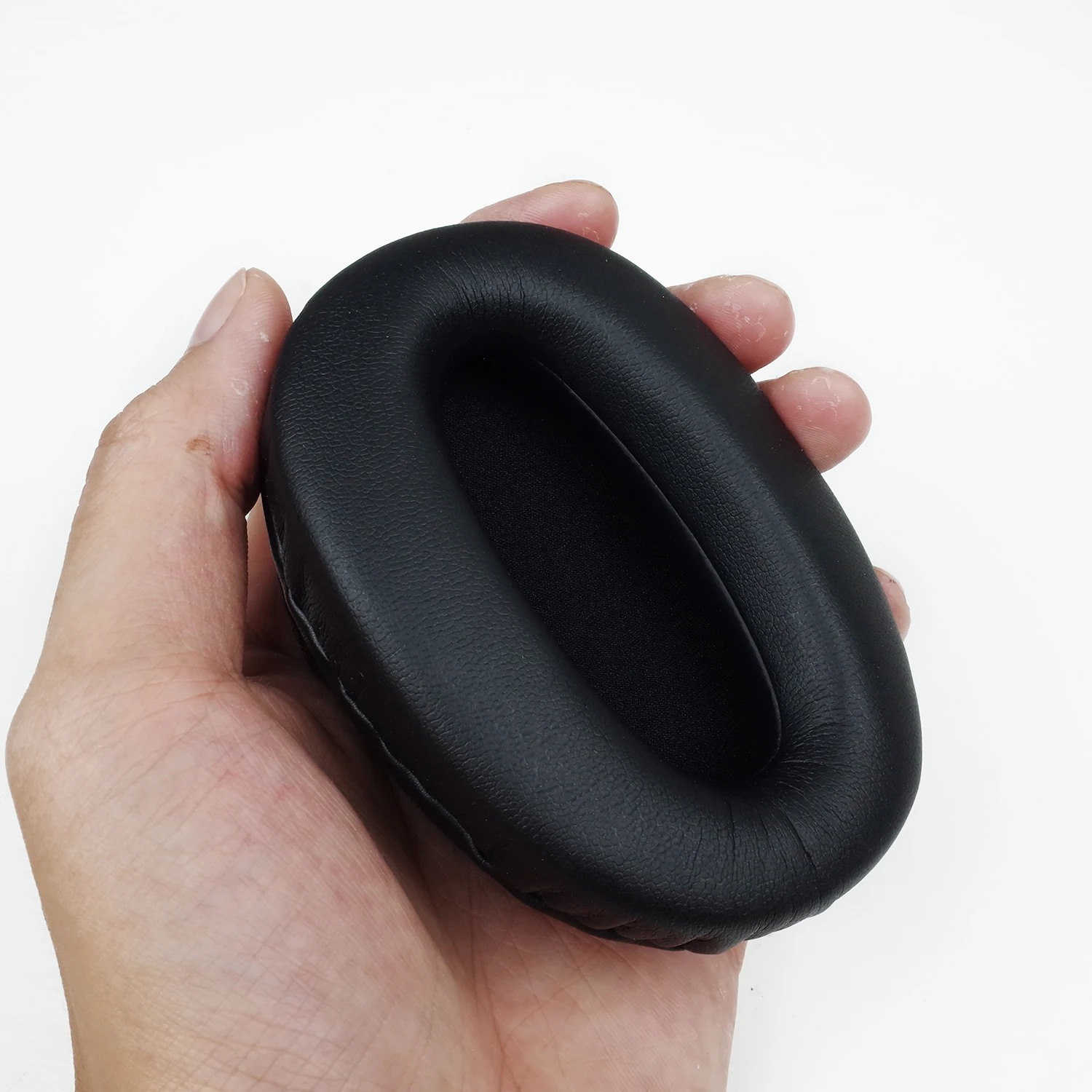 Nauszniki kompatybilne z SONY WH-1000XM1/2, skóra proteinowa, pianka memory foam, wymienne poduszki na uszy, słuchawki nauszne, miękkie, profesjonalne. — zdjęcie produktu 5