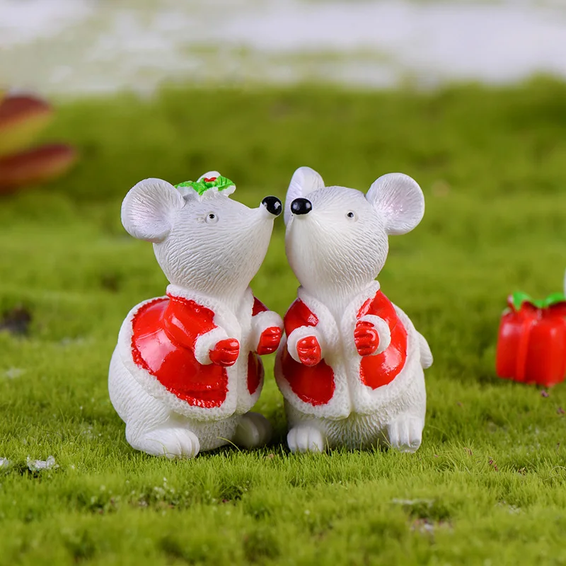 Christmas Mouse Figurine Cartoon Rat Animal Model Moss Landscape Resin Craft Home Miniature Fairy Garden Decoration Accessories