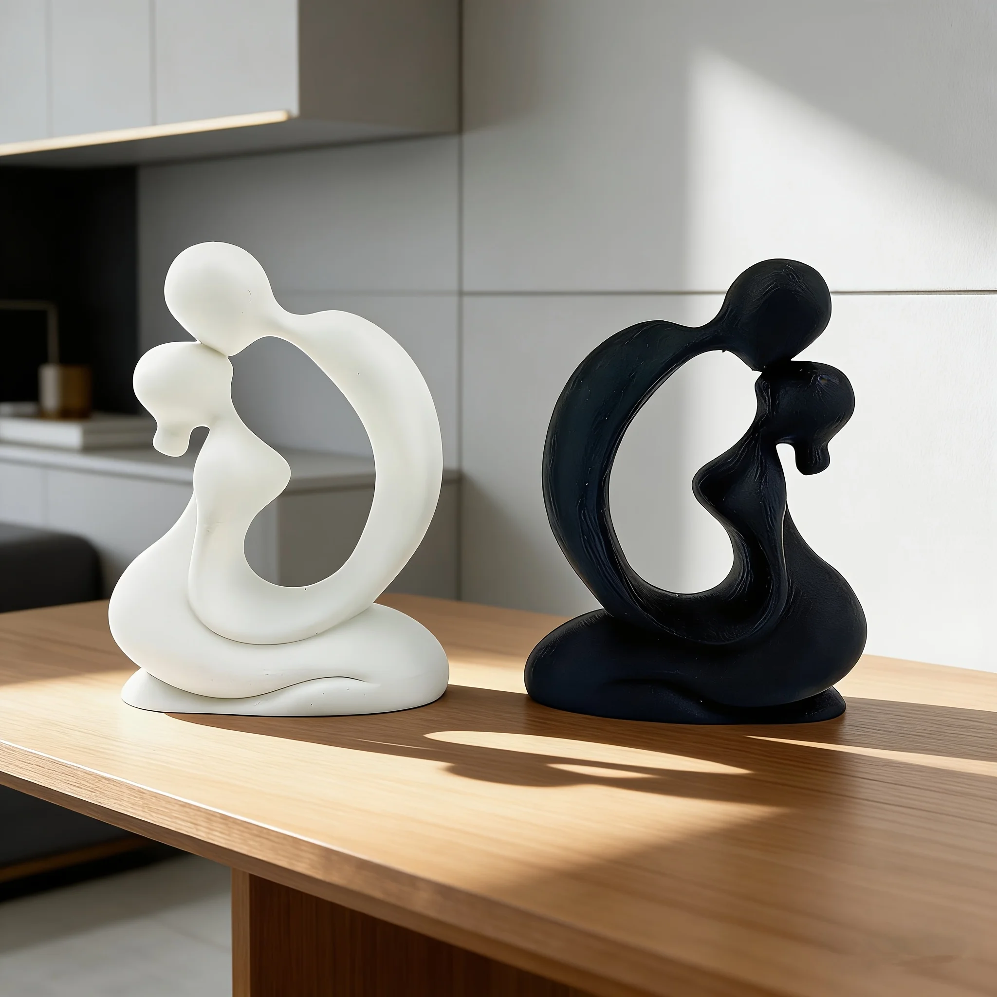 3D Printed Minimalist Lines Kiss the Texture of the Statue, Which Is High-End and Durable, Injecting a Light Luxury Atmosphere