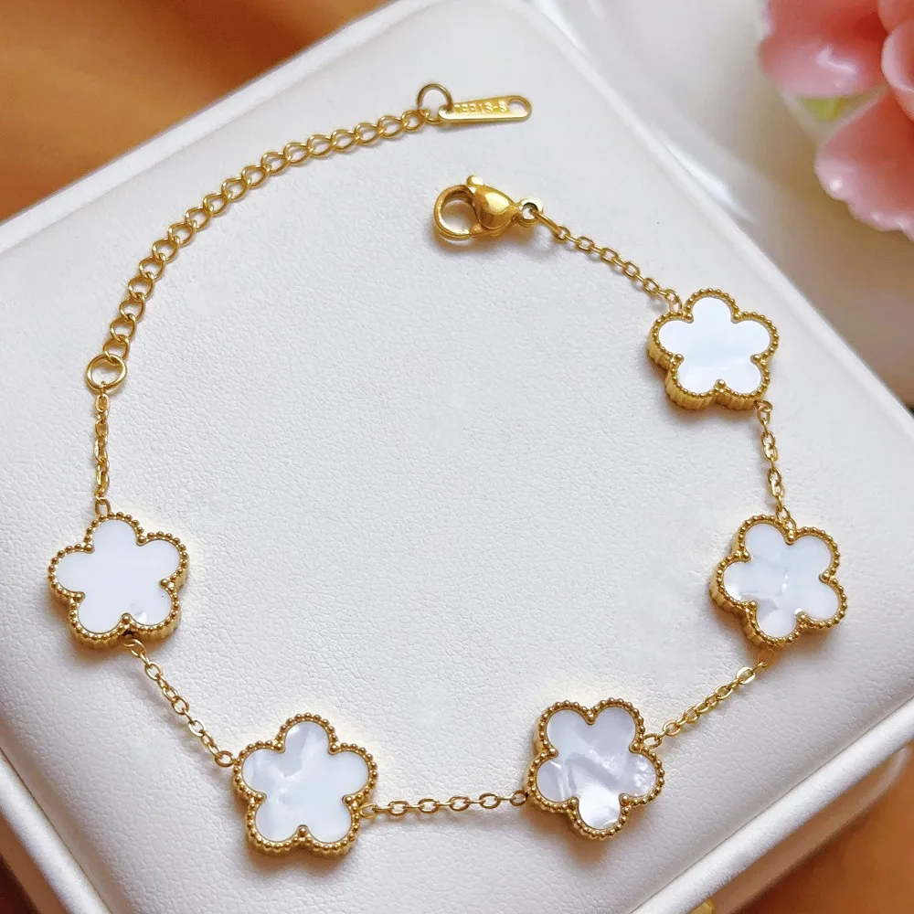Sweet Fashion Exquisite Double-sided Five Leaf Flower Bracelet for Women Friends Stainless Steel Lucky Jewelry Does Not Fade