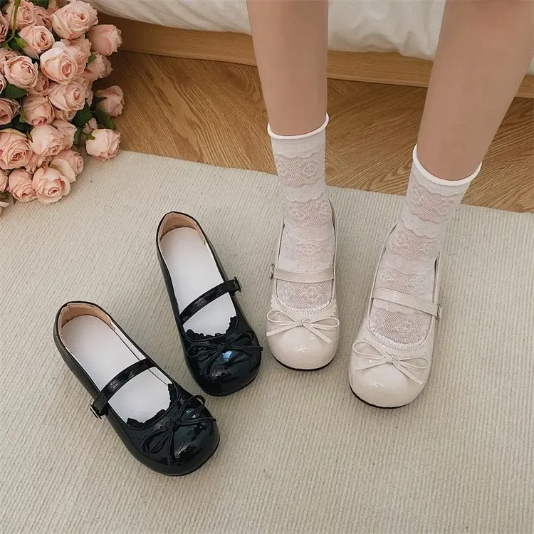 Japanese Cosplay Lolita Sweet High Heels Kawaii Lolita Princess Victoria Bow Round Head Bow Pu Mid Heels Shoes for Women 2023