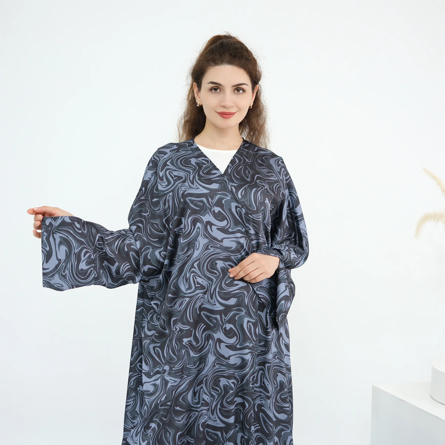 

Вечерний халат Рамадана, скромная мусульманская Абая с принтом, исламская одежда, оптовая продажа, женский кардиган с разрезом на рукавах, открытая Абая