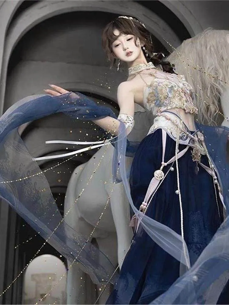 New Hanfu with heavy embroidery Western Regions style and exotic