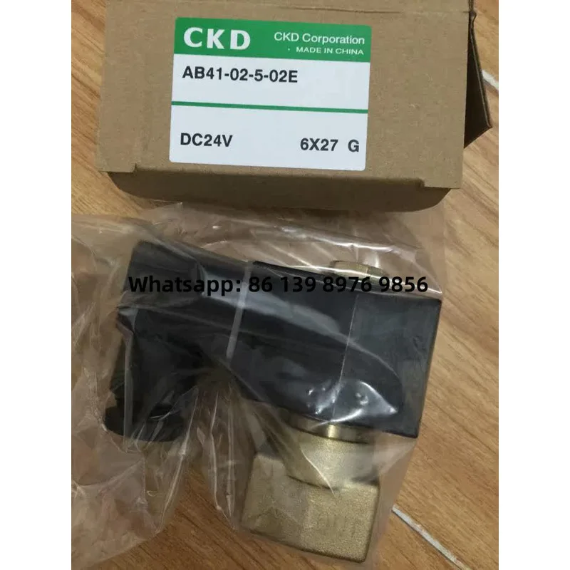 In-Stock CKD Solenoid Valve Ab41-02-5-02E-Dc24v Ab41-03-5-02E-Dc24v Ac220v