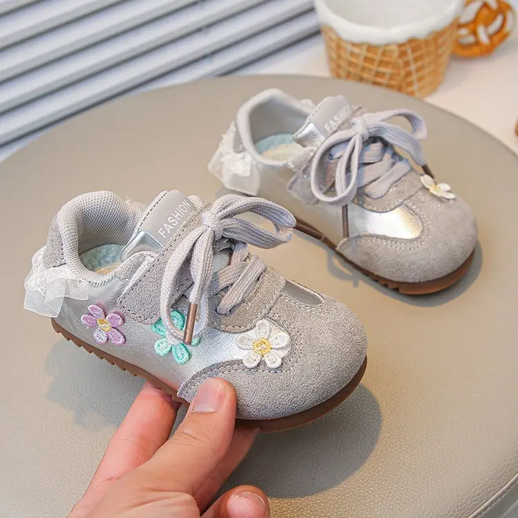 Sweet Girl Casual flats Shoes 2026 spring New Boys' Fashion Sports Shoes Lightweight and Multi functional Casual Princess Shoes