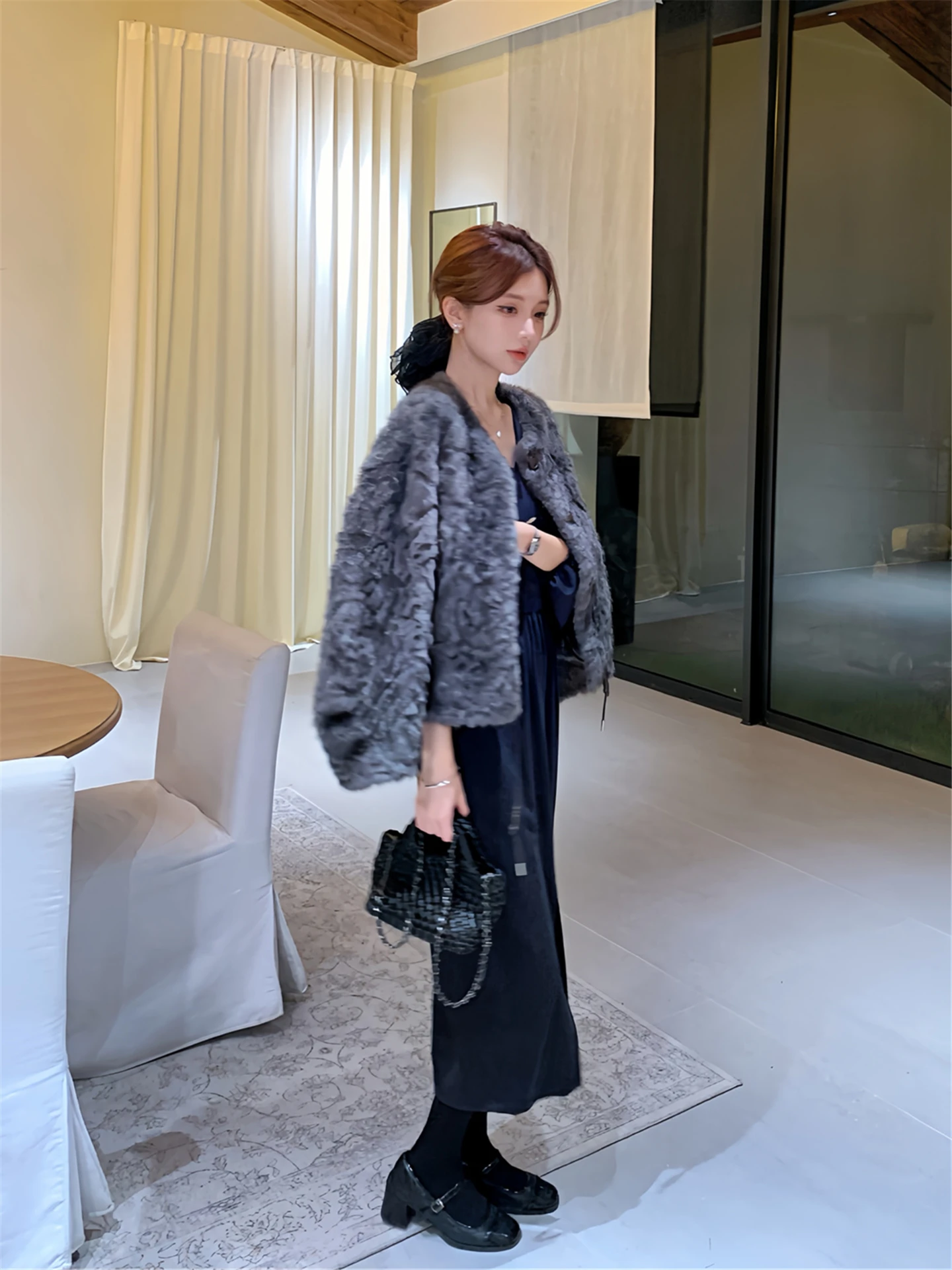 

Fall Winter Cheese Fur Jaet Women's All-Match Ele High-End ort Outerwear Warm Low round Ne Button Closure