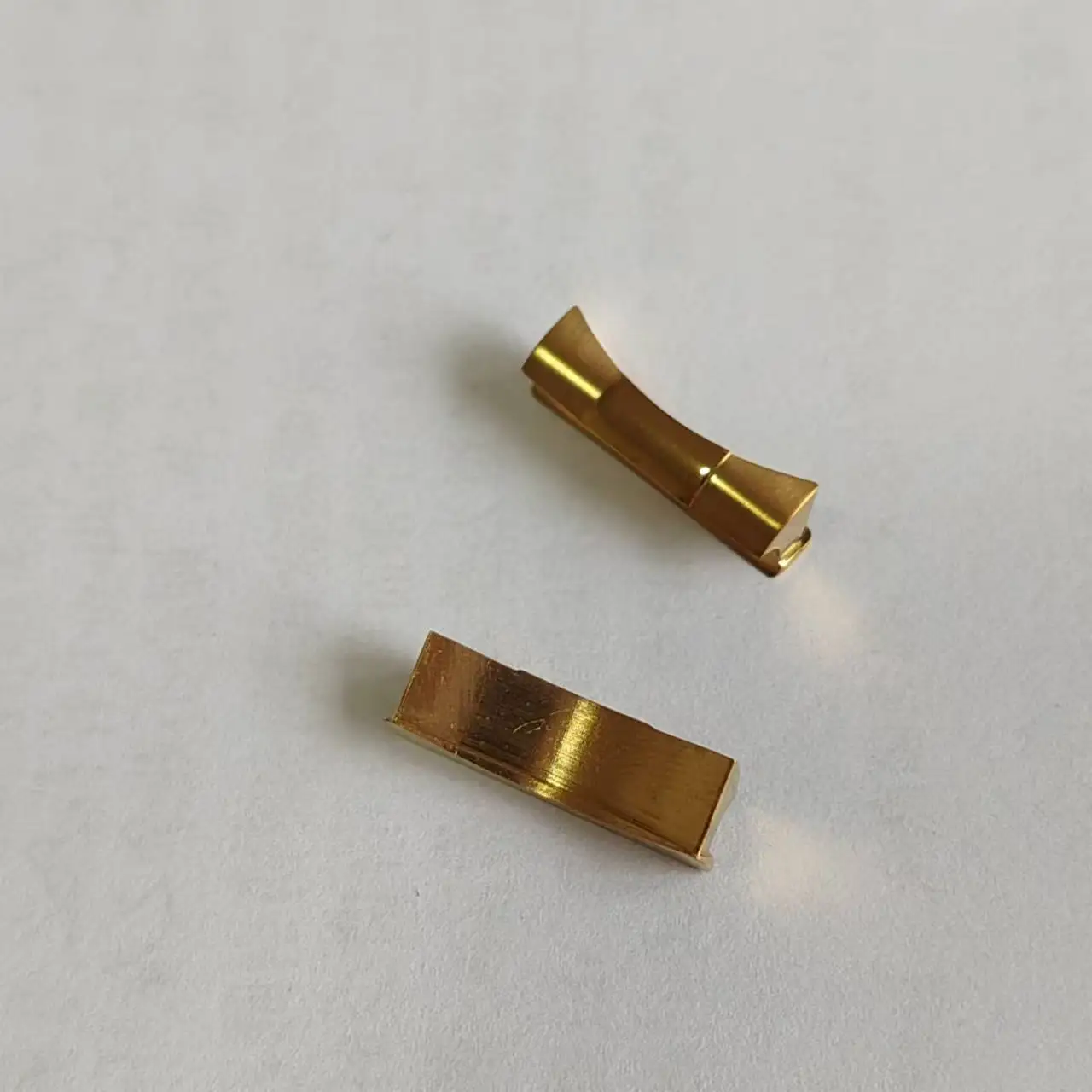 2025 ข้อต่อสแตนเลสแข็ง ใช้ได้กับหัว Water 316L 20 21mm