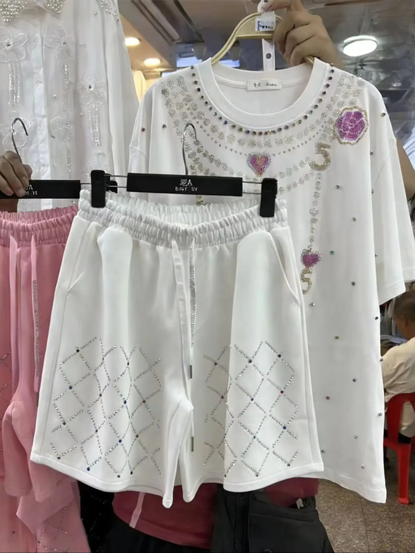 

Fashionable Spring Summer Women Sets Hot Drilling White Short Sleeve T-shirt Top + Elastic Waist Diamonds Wide Leg Casual Shorts