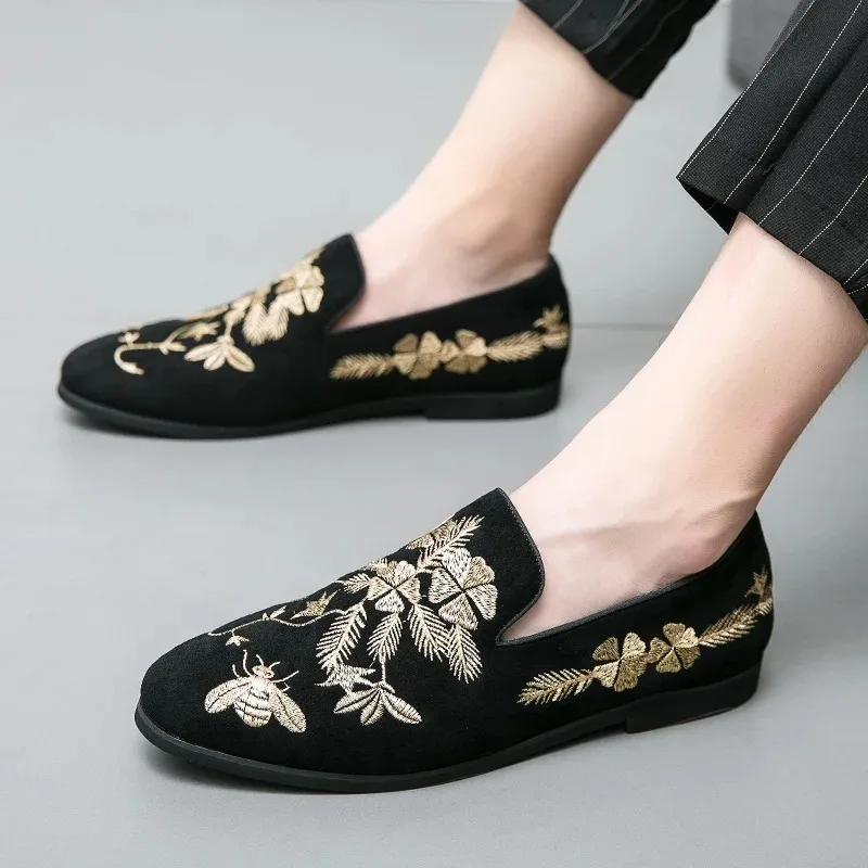 

Men Loafers Classic Embroidery Casual Shoes High Quality Suede Casual Loafers Slip on Driving Shoe Wedding Party Shoes Man Shoes