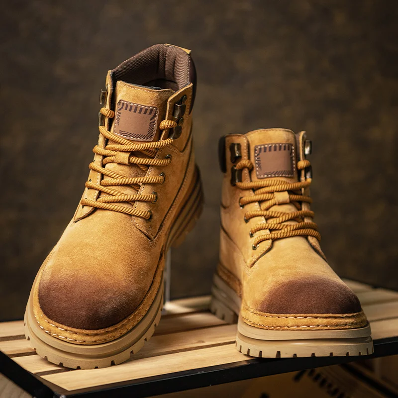 

Autumn Winter Men Thick Soled Casual High Top Boots with High Gloss Light Elasticity Durability Softness Delicacy Fashion