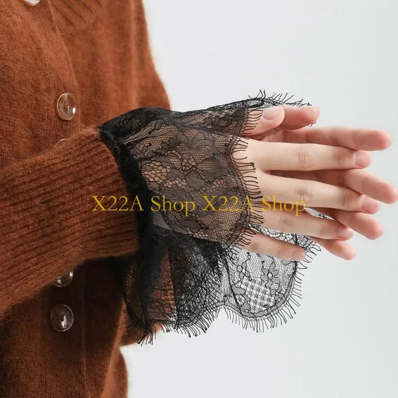 งานแต่งงานที่ไม่เหมือนใครข้อมือป่องจีบข้อมือที่บอบบางข้อมือการจัดแต่งสำหรับเจ้าสาว