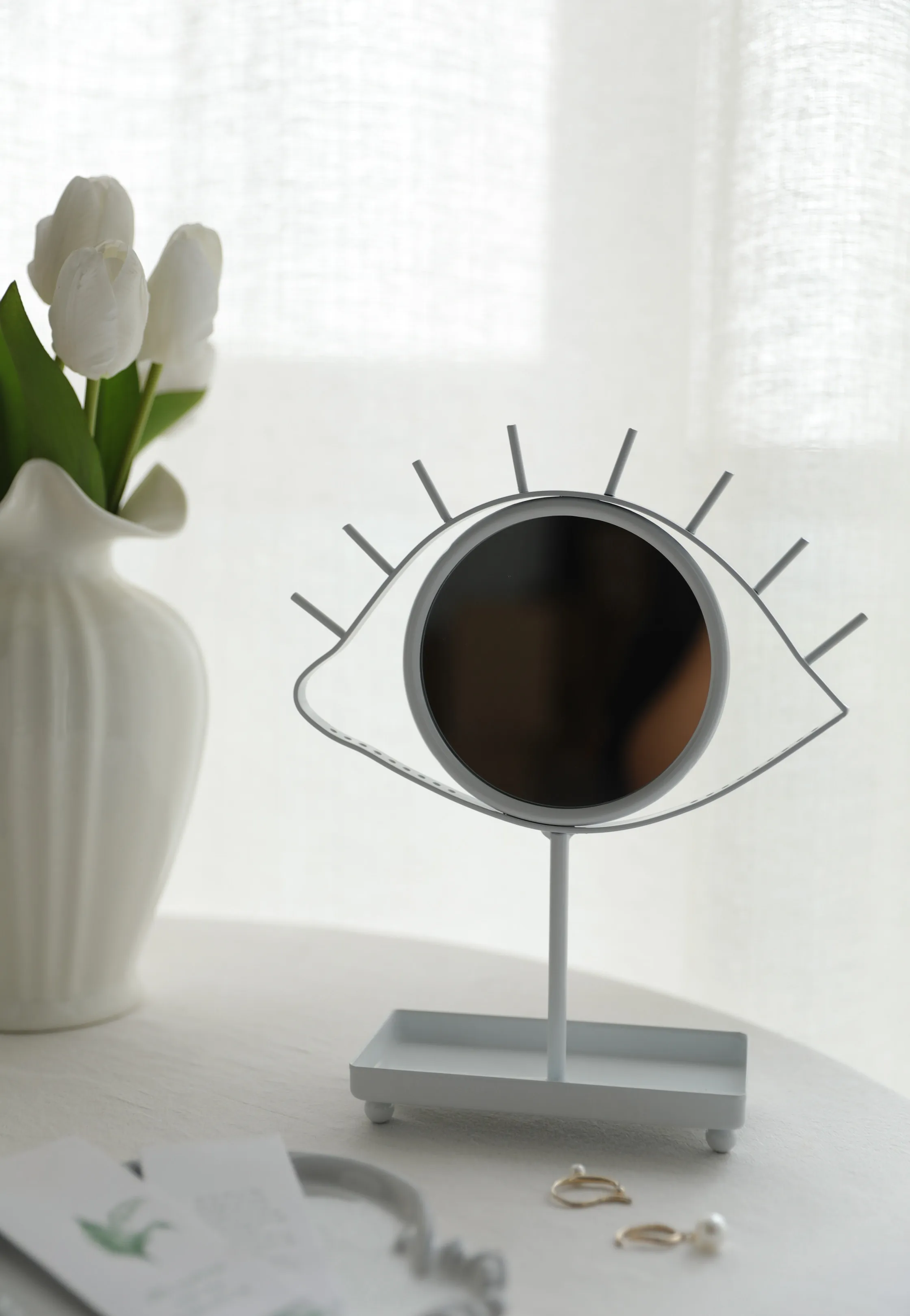 

Big Eyelash Makeup Mirror White Iron Jewelry Storage Rack Room Desktop Decoration
