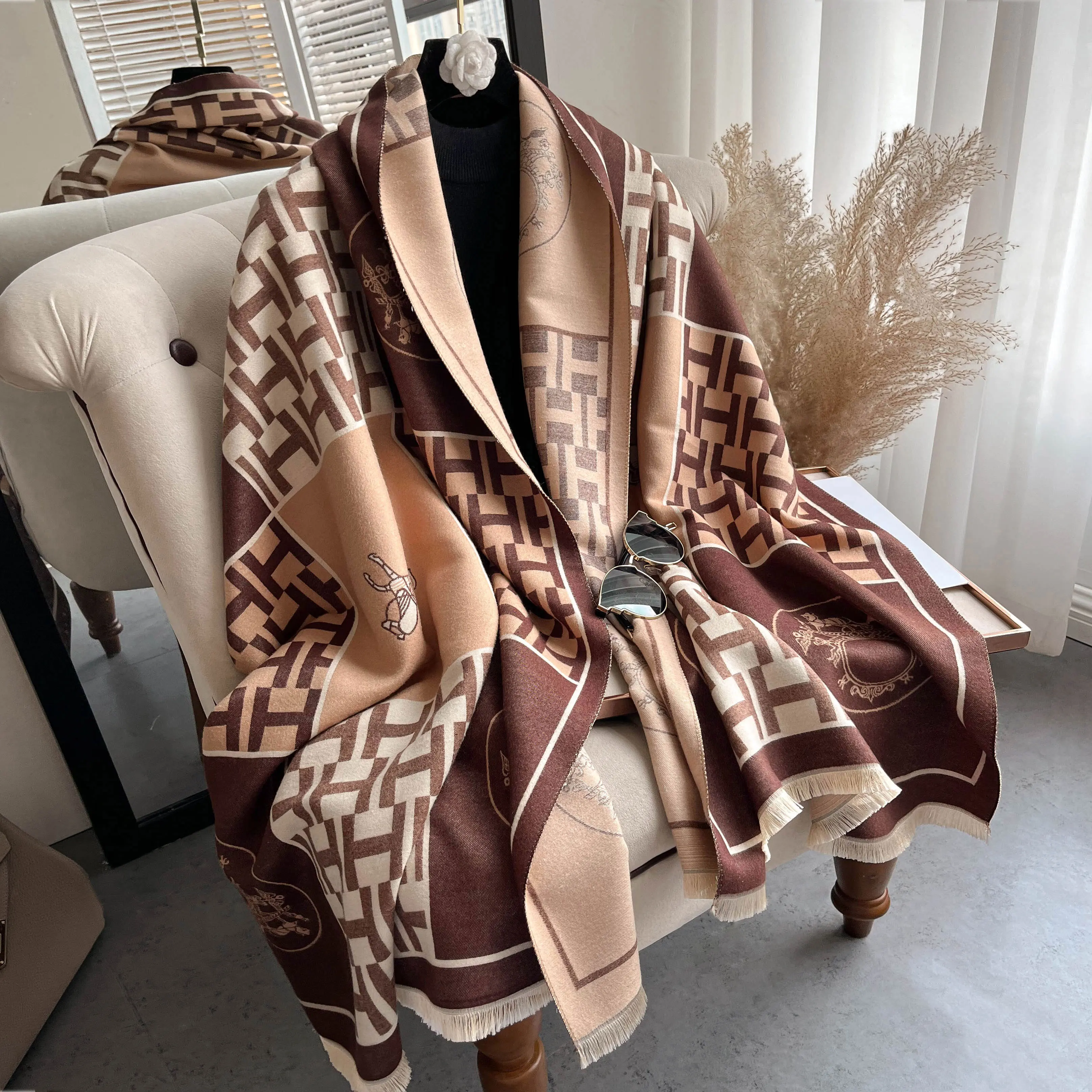 This new thick print winter women's luxury scarf mimics Buanda's cashmere travel blanket shawl wrapped in Echarpe