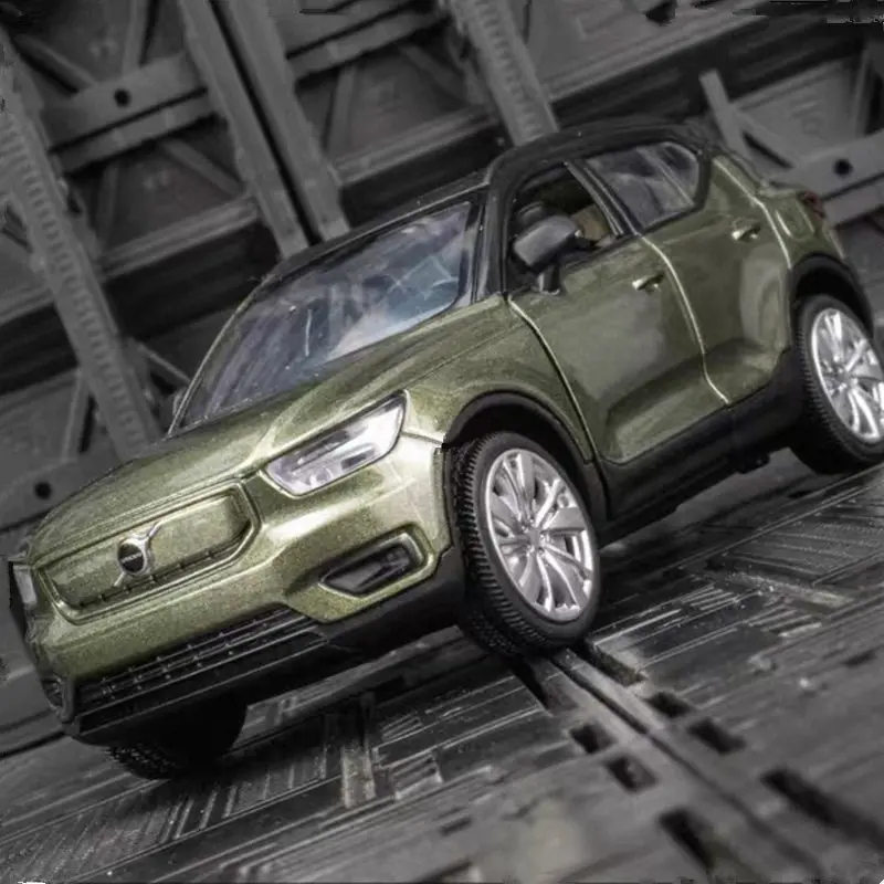 

1:32 VOLVO XC40 Alloy Car Model Diecast Metal New Energy Vehicles Metal Car Model Simulation Sound and Light Childrens Toys Gift