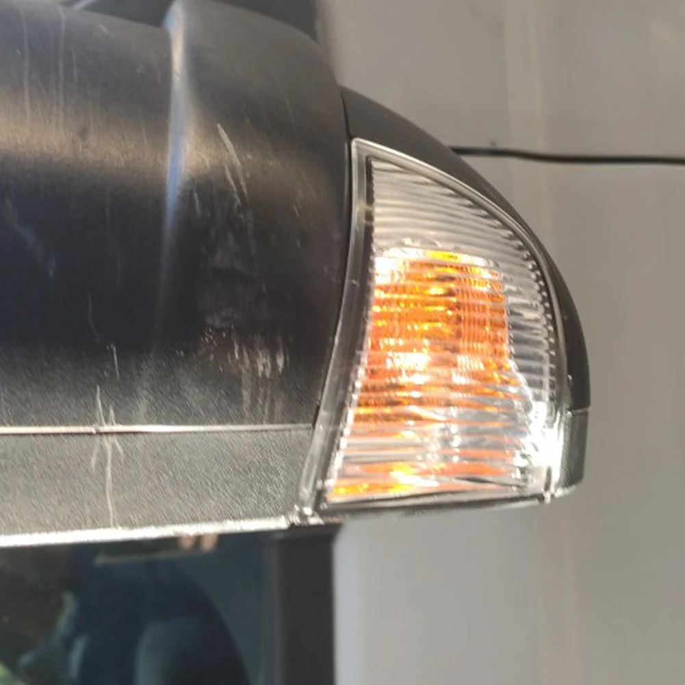 السيارات الجانب الأيمن مرآة الرؤية الخلفية بدوره أضواء الإشارة عكس مؤشر مصباح الإسكان ل Iveco Daily 06-11 (بدون لمبة)