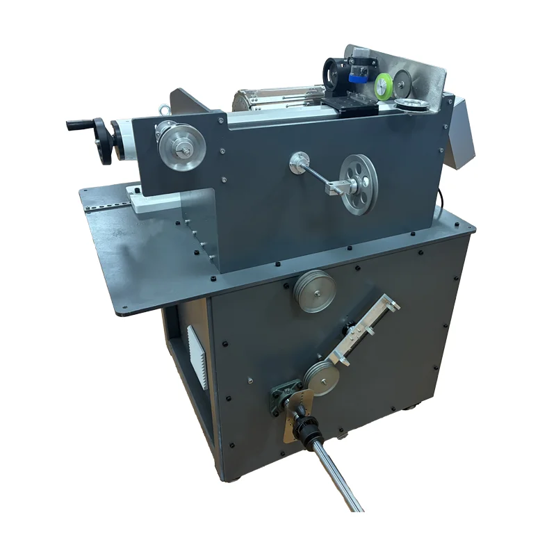 Fahrzeuge verfügt über ein starkes Signal für präzises Wickeln. Die dedizierte Wickelmaschine für optische Fasern für unbemannte Luft