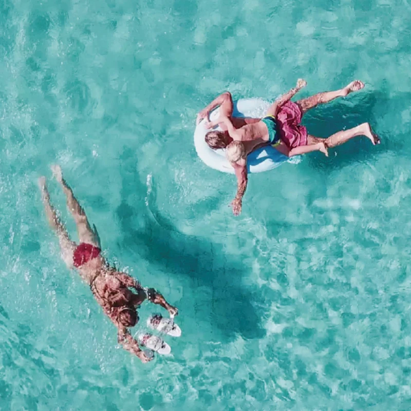 

Sublue Whiteshark Tini Portable Underwater Scooter Swimming Diving Water Sports Products