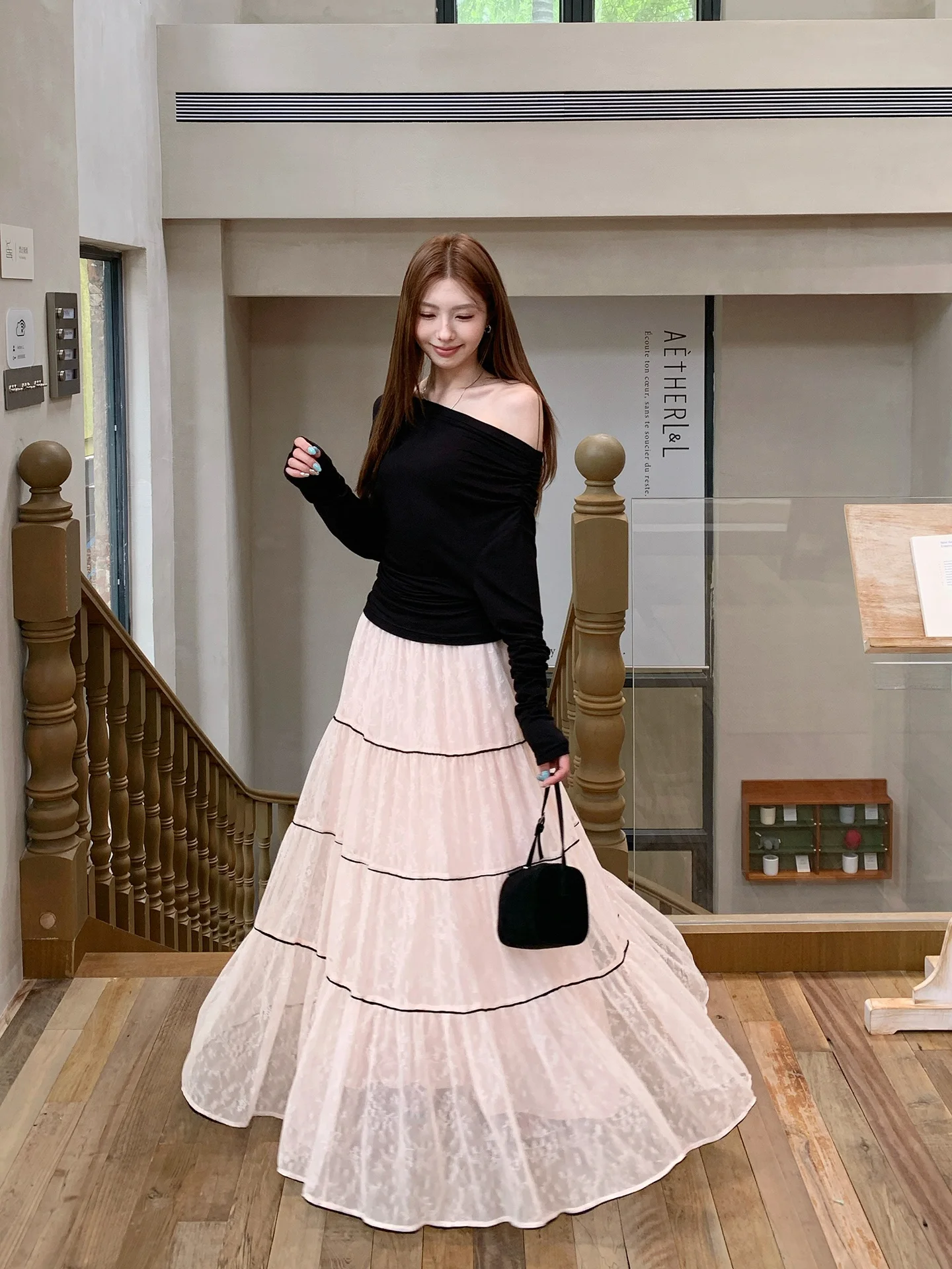 

LingLai Gentle Wind High Waist Lace A-Line Skirt Women Slimming Elegance Drifting Long Skirt Commute Korean Style Cake S...