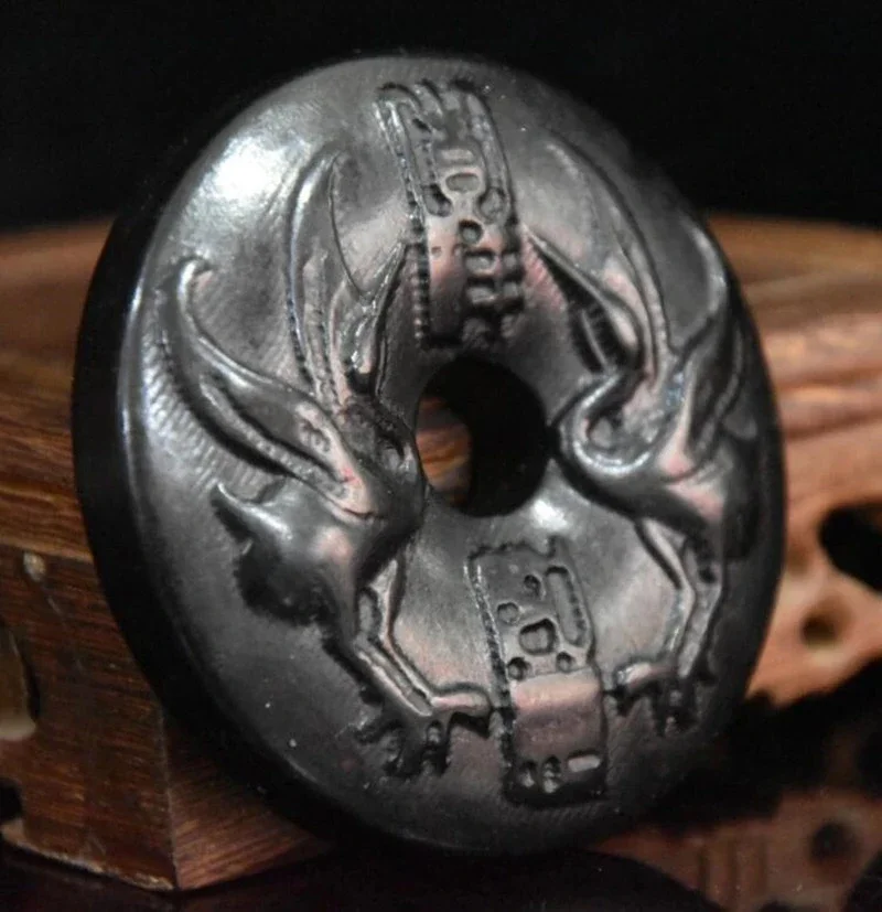 Hongshan culture archaize black iron meteorite double crane pendant statue