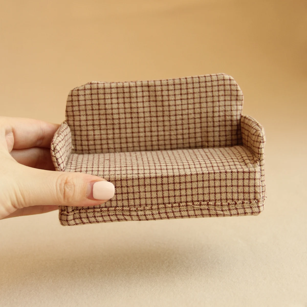 Miniaturmöbel 1:8-1:12 Stoff-Klappsofa geeignet für Mini-Hausdekoration – Detail 7
