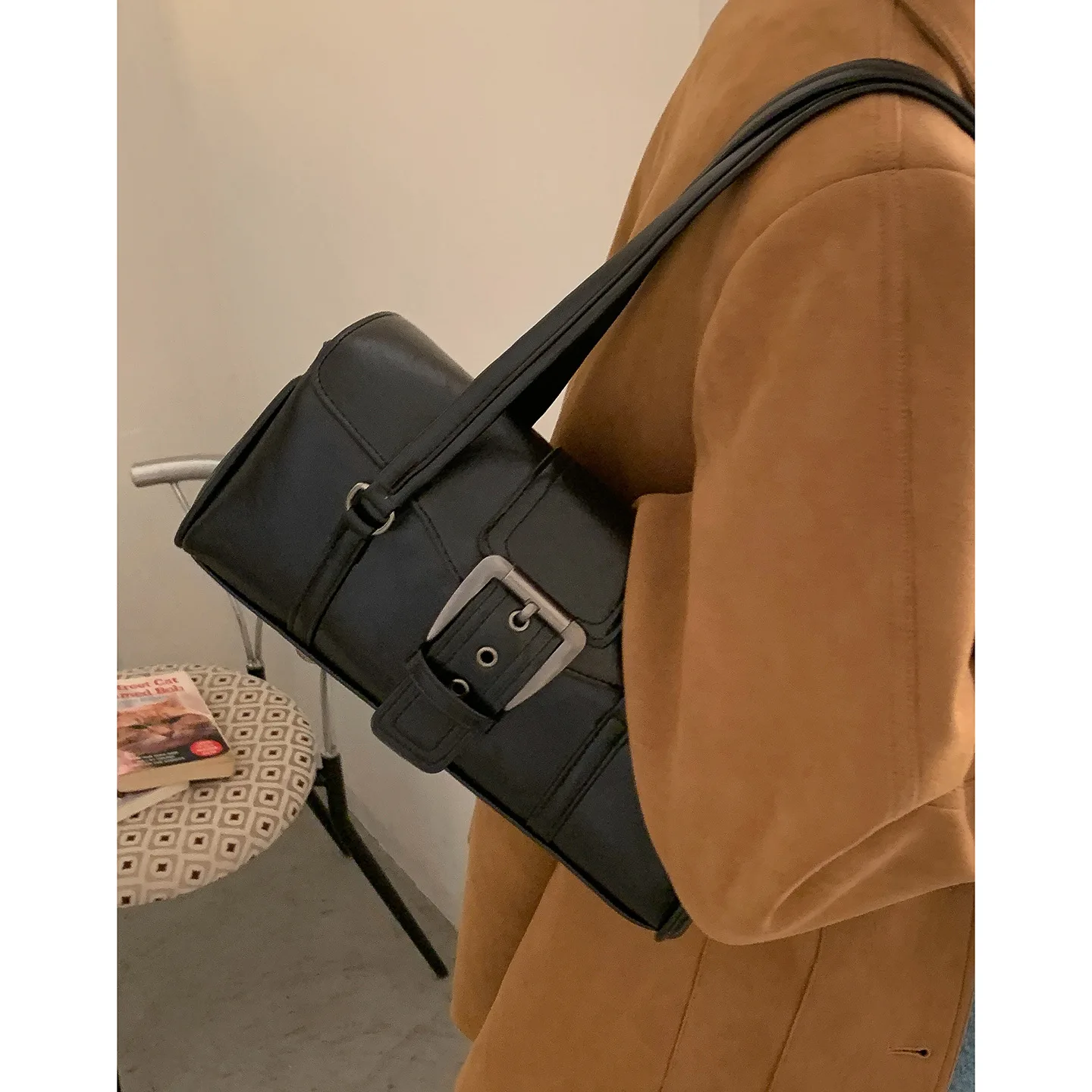 

Винтажная сумка подмышки 2025 года, минималистичная женская сумка через плечо, универсальная пригородная сумка через плечо, шикарная сумка «день-ночь», текстурированная