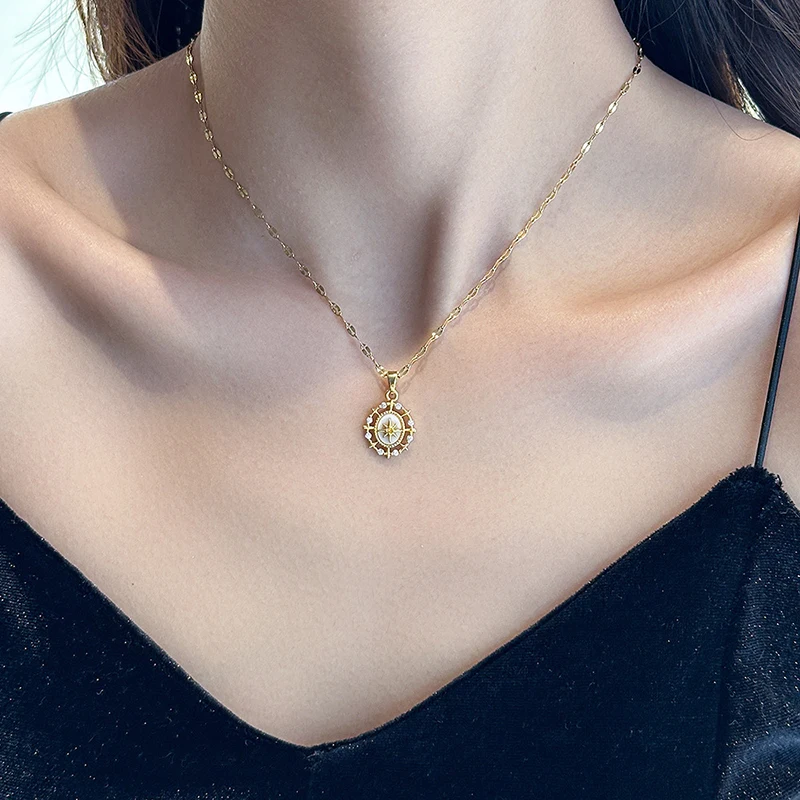 French luxury North Star pendant necklace with round plate inlaid with zirconium and octagonal star necklace exquisite necklace
