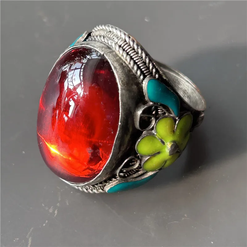 Appreciation of Bronze Artifacts (Ring Pendant Pendant -11 Red and Yellow)