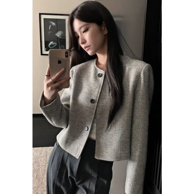 

Autumn New Item 2025 Korean Style Small Fragrance Retro Round Neck Single Breasted Top Striped Temperament Jacket Trend