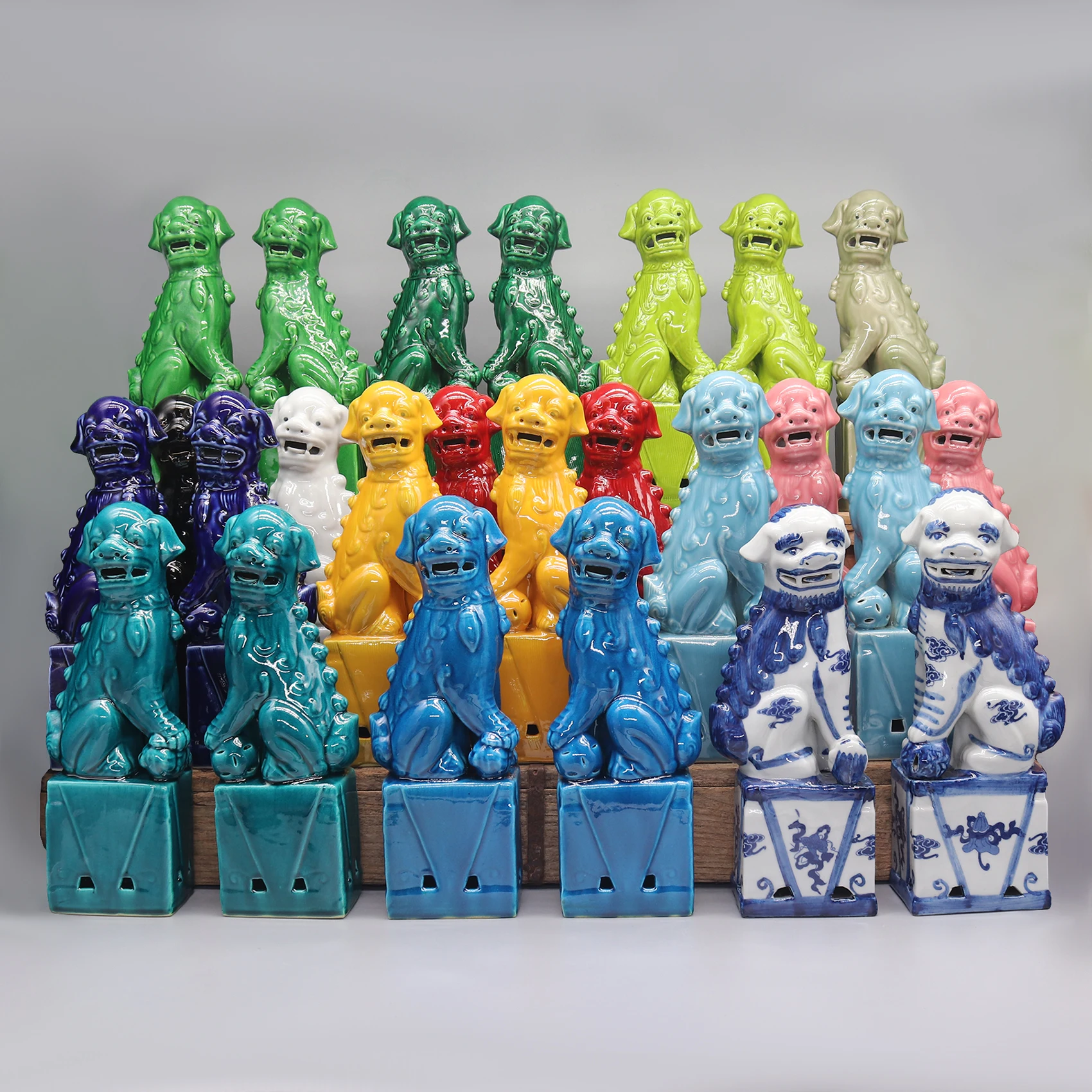 Pair of Foo Dogs, Fu Dogs, Buddha Dogs, Chinese Guardian Lions, Ceramic Sculpture, Home Decoration