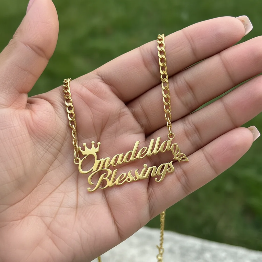 

Custom Double Names Necklace Personalized Butterfly Crown Pendant Stainless Steel 5mm Cuban Chain Nameplate Choker Couple Gifts